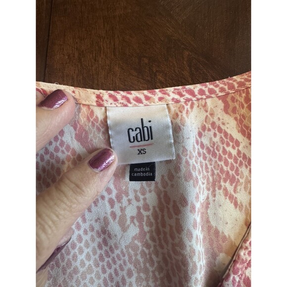 Cabi Top Womens XS Bethany Balloon Sleeve Pink Snakeskin Print Blouse Style 5708 - Picture 7 of 7